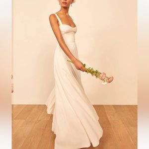 Reformation hollyhock dress in ivory size 4